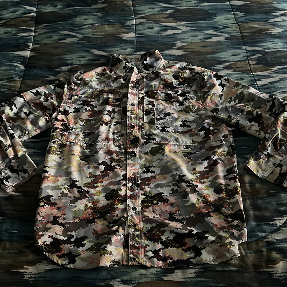 Tech Camo Reel Legends Fishin Shirt